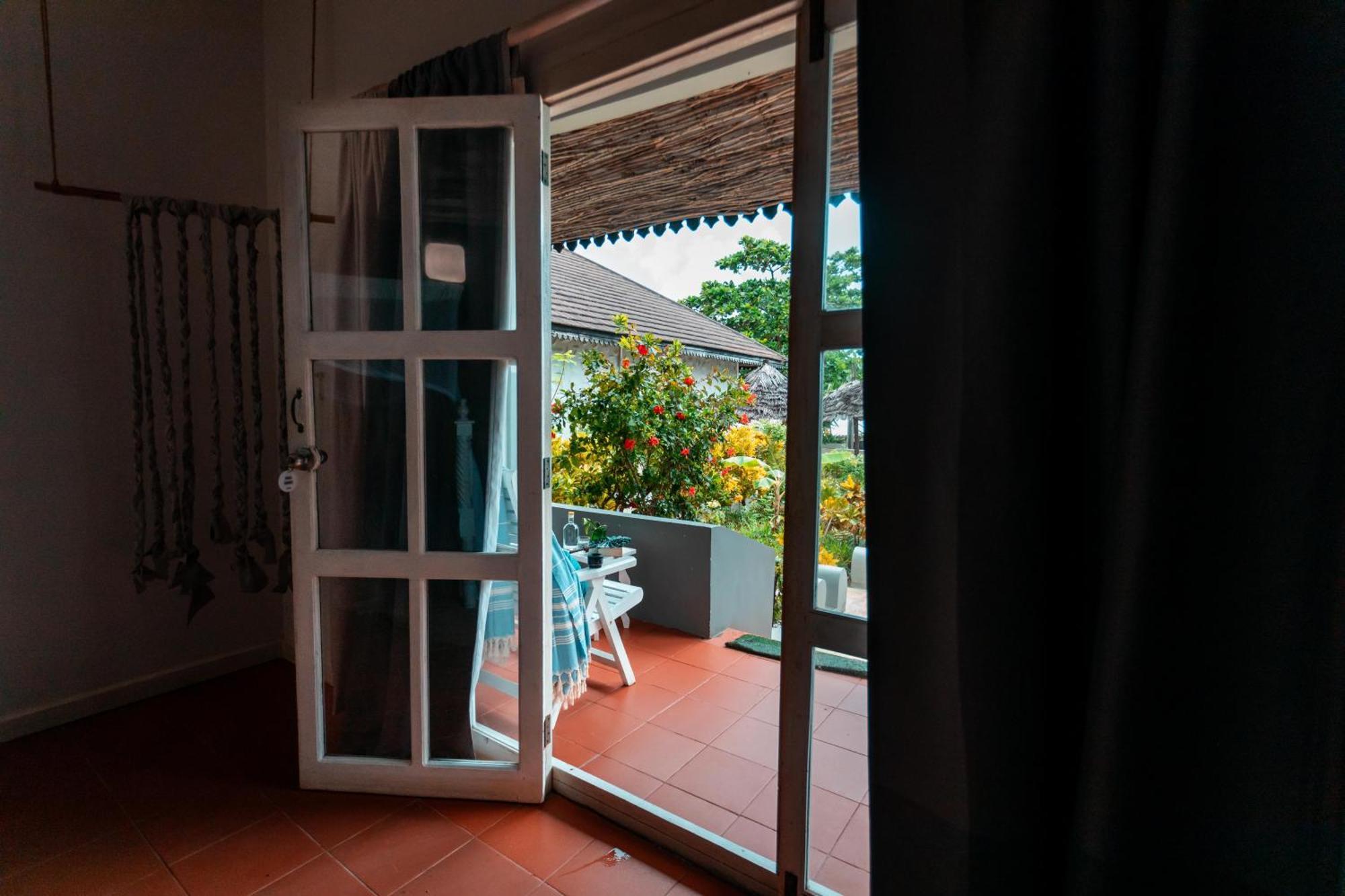 B4 Boutique Hotel ปาเยอ ภายนอก รูปภาพ