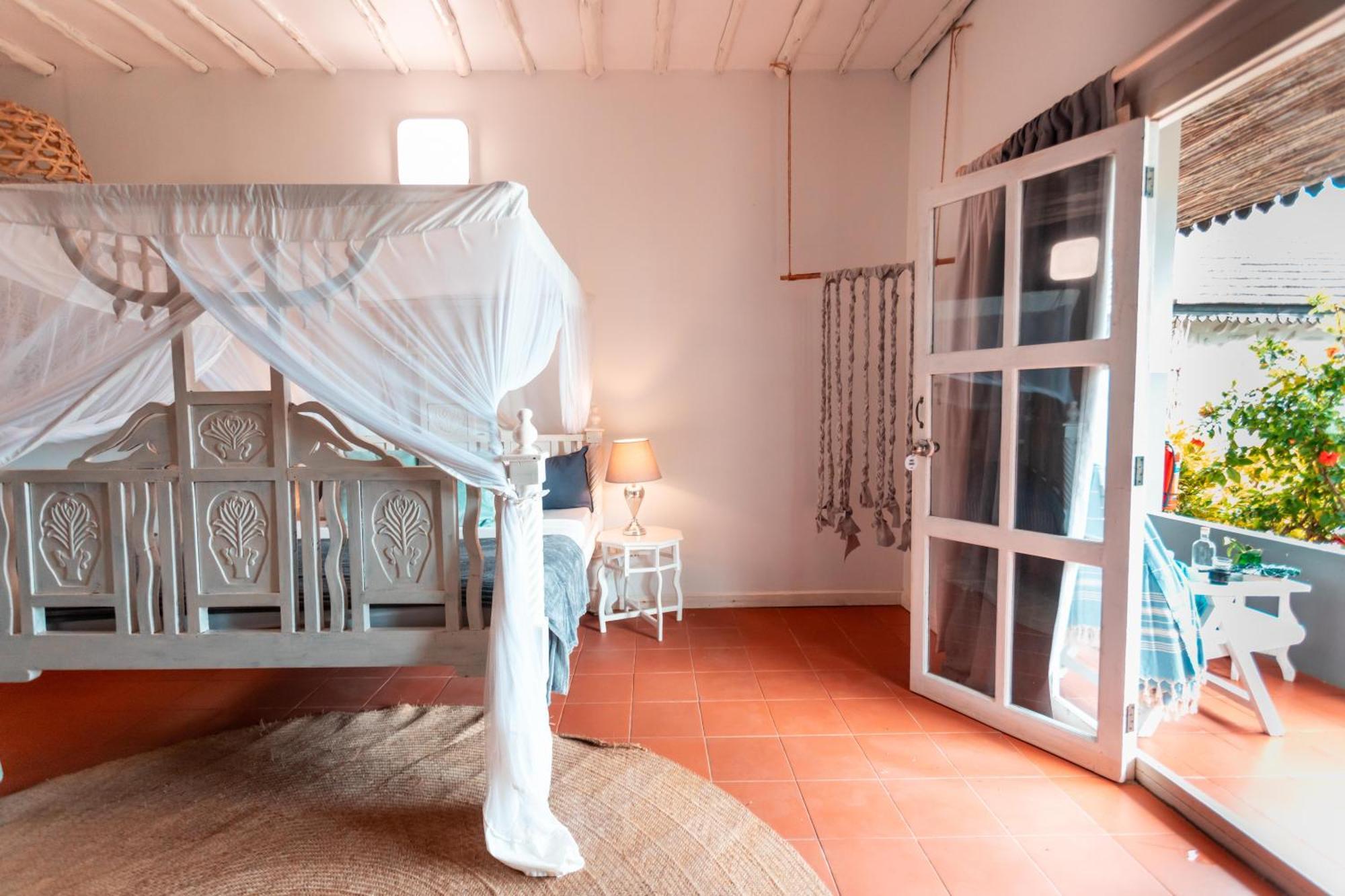 B4 Boutique Hotel ปาเยอ ภายนอก รูปภาพ