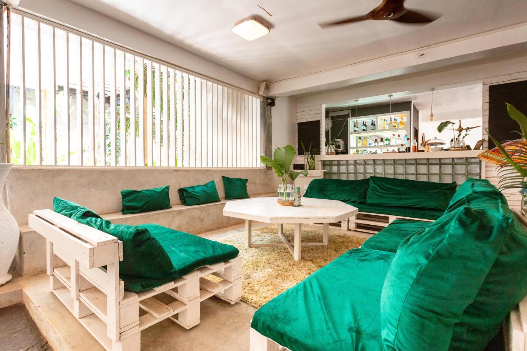 B4 Boutique Hotel ปาเยอ ภายนอก รูปภาพ