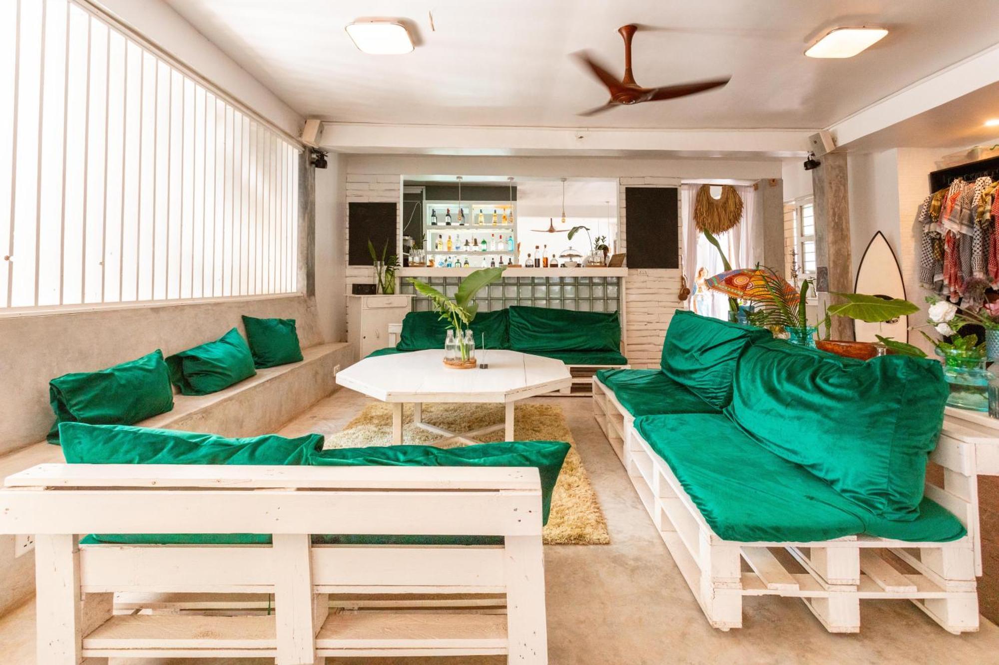 B4 Boutique Hotel ปาเยอ ภายนอก รูปภาพ