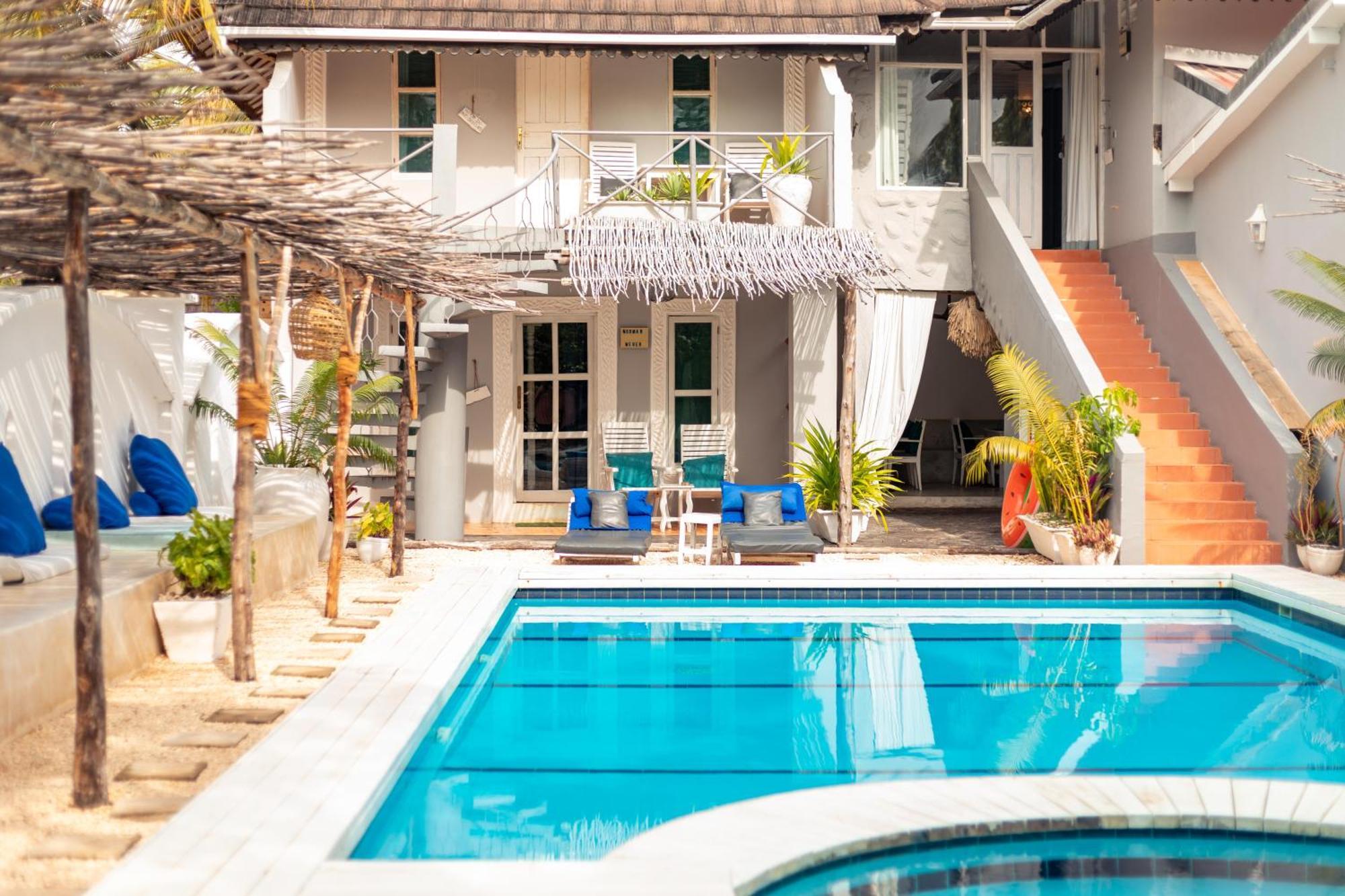B4 Boutique Hotel ปาเยอ ภายนอก รูปภาพ