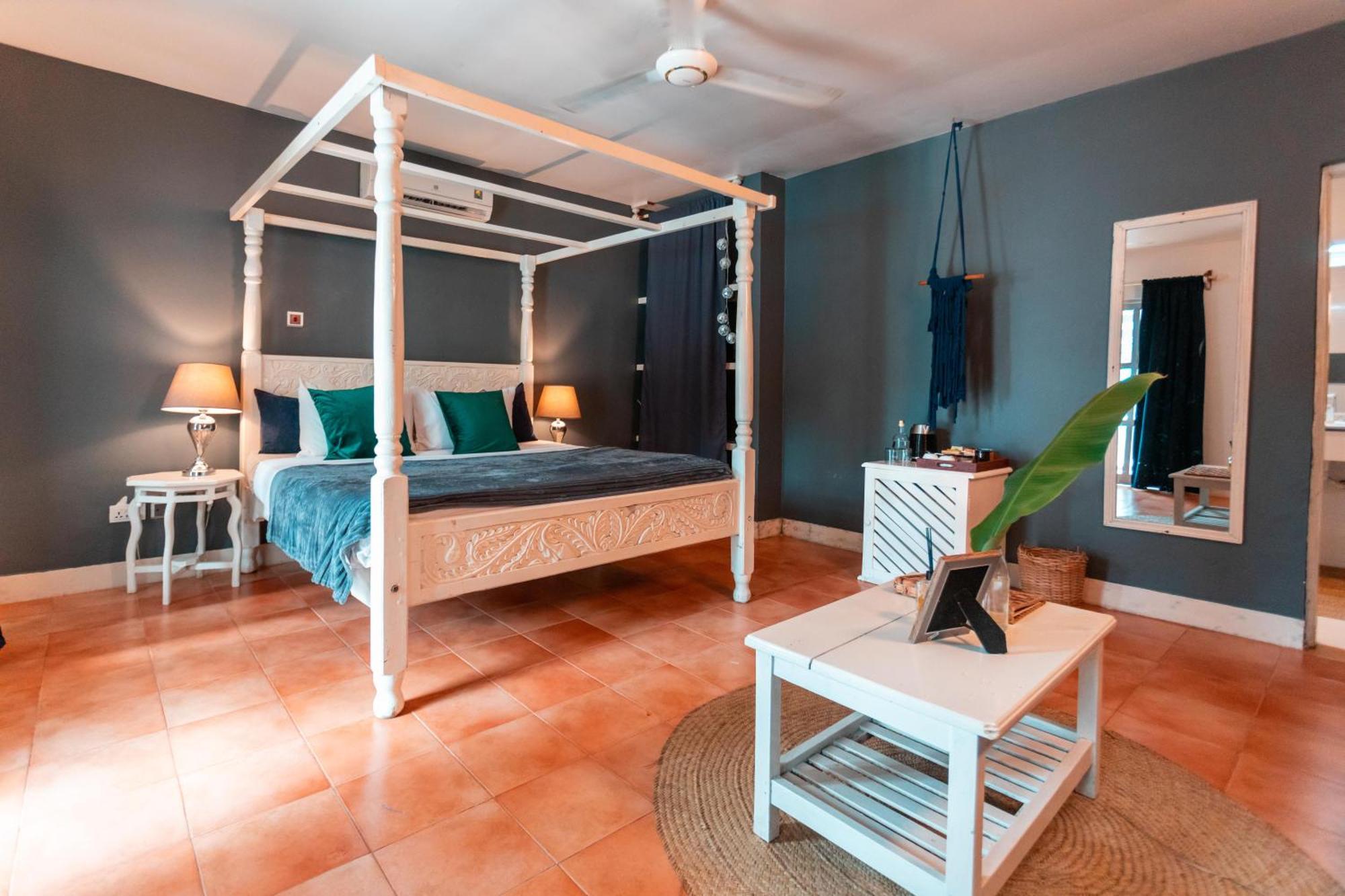 B4 Boutique Hotel ปาเยอ ภายนอก รูปภาพ