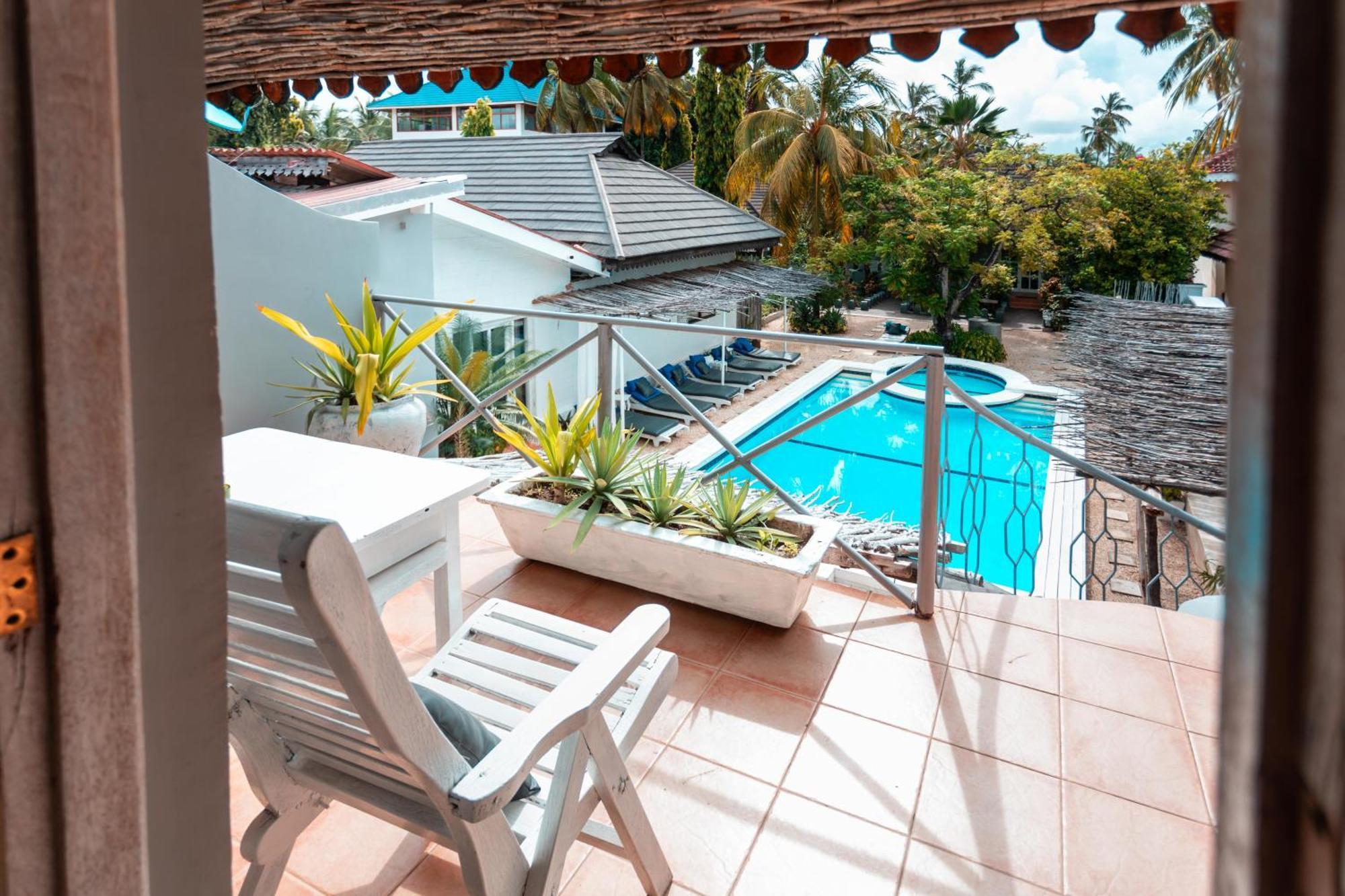 B4 Boutique Hotel ปาเยอ ภายนอก รูปภาพ