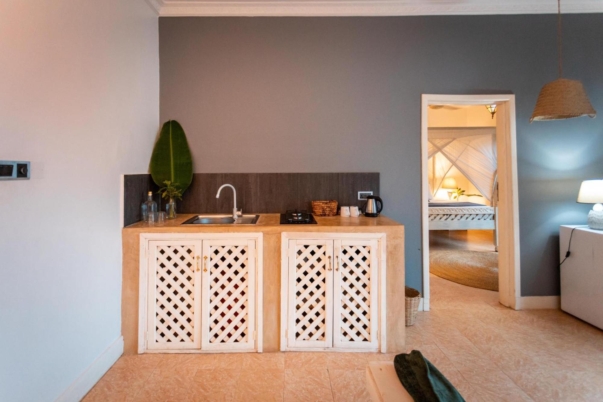 B4 Boutique Hotel ปาเยอ ภายนอก รูปภาพ